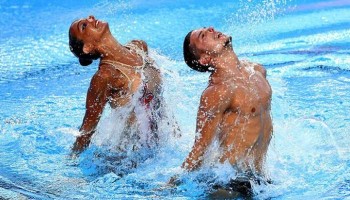 «Синхронное плавание» — как достичь одновременного оргазма?